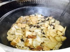 -粘豆包柴火铁锅炖
