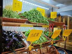 -由衷贵州酸汤牛肉火锅(新桥店)