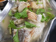 -光海鲜鱼翅餐厅(叻差拉披色路店)