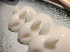 椰汁玉兔糕-侨美食家·粤菜(体育西路店)