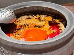 -郑记·古法黑砂锅串串(龙泉店)