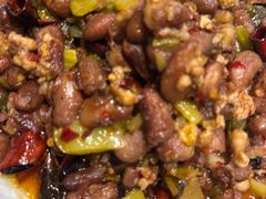酸菜炒豆米-干老庆贵州留一手烤鱼·地摊火锅(财经大学店)