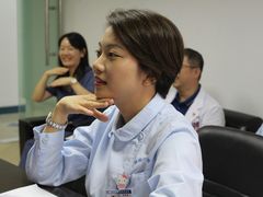 -上海大学附属上海和平眼科医院