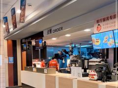 自助取餐区-麦当劳(外高桥DT店)