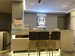 -海豚湾高端月子会所(黄浦店)