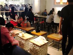 大堂-喜茶(深圳东门1234店)