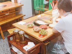 -赵美丽·重庆社区火锅·直营店(火车东站·中豪国际店)