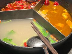 -三出山火锅(南京万象天地店)