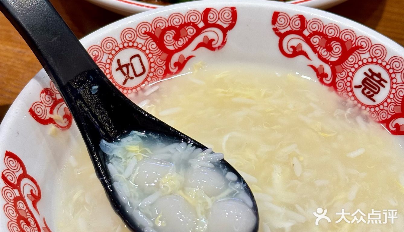 南方小帅哥来吃东北大串了！还有小土豆和冻梨！