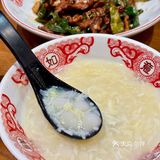 南方小帅哥来吃东北大串了！还有小土豆和冻梨！