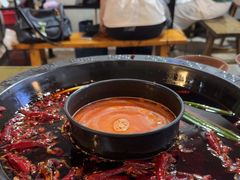-黄潇洒老火锅(九眼桥宏济巷店)