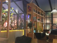 大堂-南城十里潮汕鲜牛火锅·鲜虾生滚粥(融汇老商埠店)