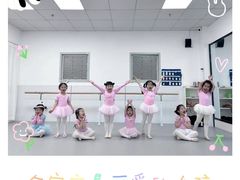 -小芳舞蹈团·少儿舞蹈·中国舞(龙江校区)