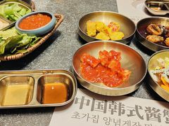 -草家酱蟹炭火烤肉店(珲春南路二店)