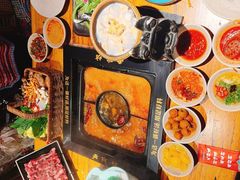 -老牌坊云南鱼豆花火锅(爱建店)
