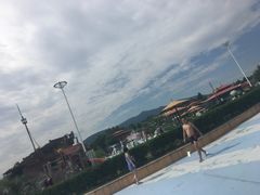 -汤山欢乐水世界