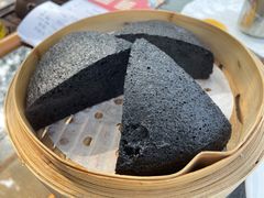 竹炭马拉糕-悦湖公馆