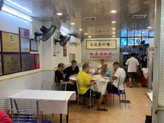 用餐区-文记壹心鸡(宝华路店)