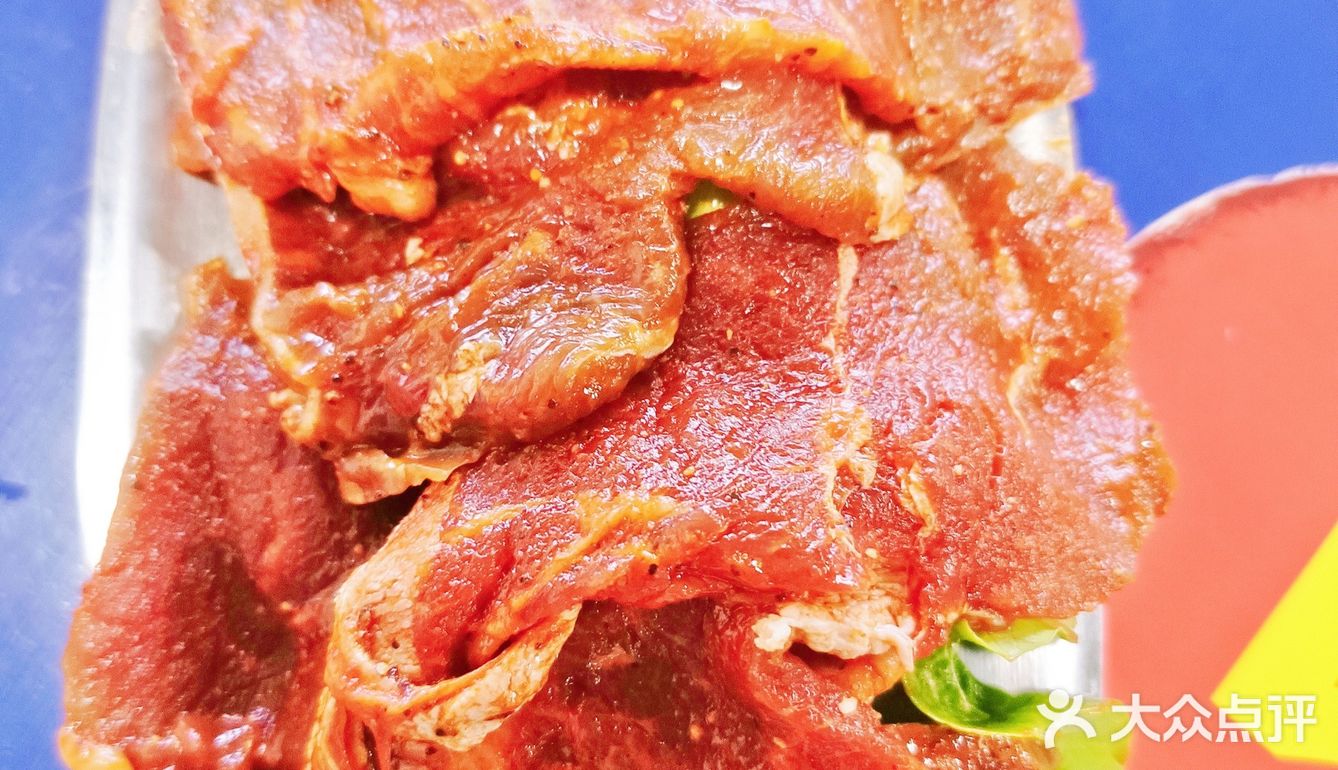 滨江拉嘻街马路边边