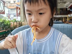 -OLD TREE老树咖啡·西餐厅(台山人工湖店)