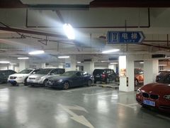 场地-大悦城-停车场