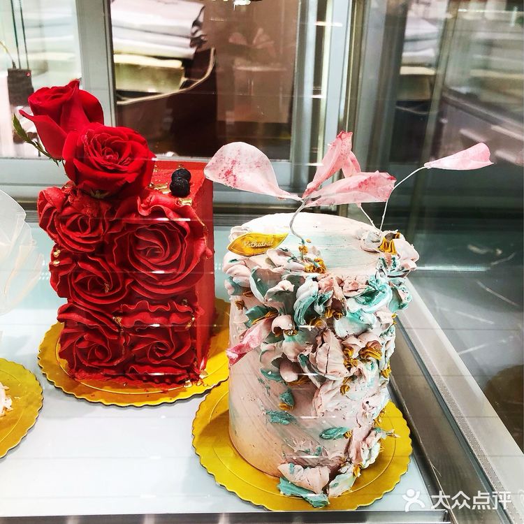 堪称艺术品的蛋糕店🎂[加油][胜利]