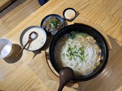 -勺子米线·云南传统小吃市集(四方街店)