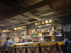 -麦凯伦烧烤·精酿超级工厂店(金桥总店)