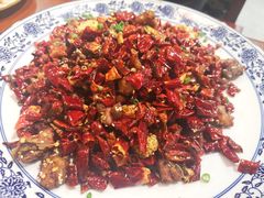 黄桷树辣子鸡-黄桷树曹家私房菜(江与城店)