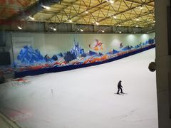 -乔波室内滑雪场
