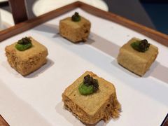 鱼子酱臭豆腐-小运河·公馆(国贸店)