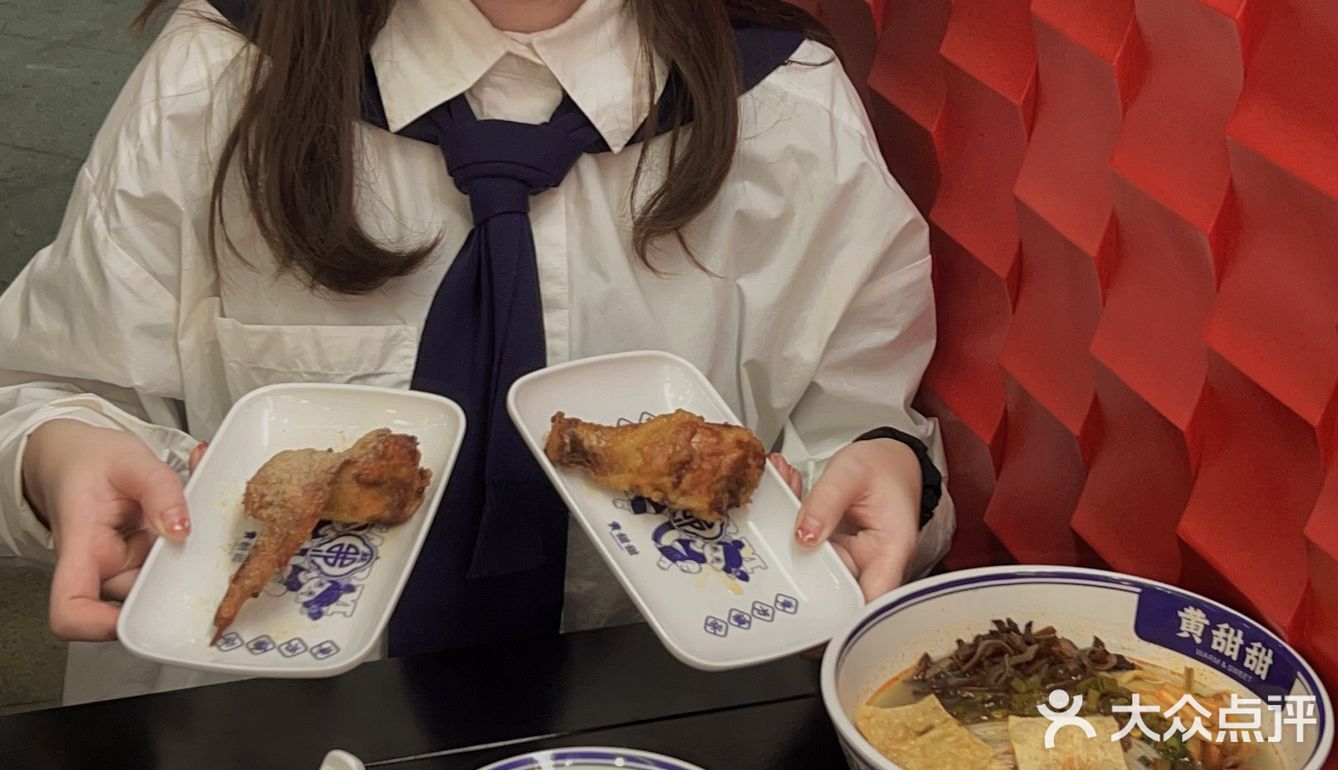 位于CBD万达广场7栋楼下临街商铺 营业时间