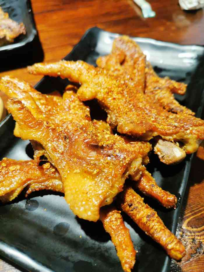 典然记忆烧烤-"「生烤鸡手」鸡爪子稍微有点硬了……咬不动.