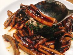 响油鳝丝-蝶园·装修中(BFC外滩金融中心店)