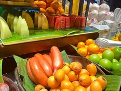 -雍容荟帝王蟹活龙虾展台自助(IFS黑金店)