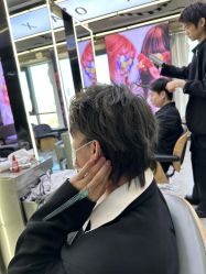 -藤野造型烫发染发