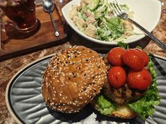 -Let'sBURGERplus·非常创意汉堡(三里屯店)
