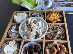 -野菌皇海景野生菌火锅(滨海大道店)