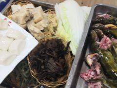 -屯老二农家铁锅炖·行业领军者(梅江店)