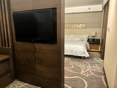 -广州中心皇冠假日酒店