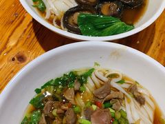 酸辣鸡杂粉-肆姐面粉馆(坡子街店)