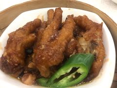 鲍汁花生蒸凤爪-龙的酒楼·手工早茶·顺德菜(近良路店)