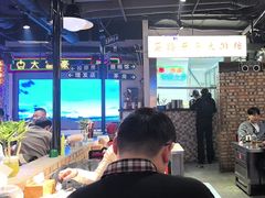 -马路牙子烧烤音乐酒馆(望京店)