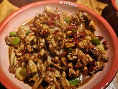 -老三样·美食研究中心(世贸路店)