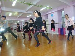 -雅米拉艺术中心(少儿舞蹈培训)