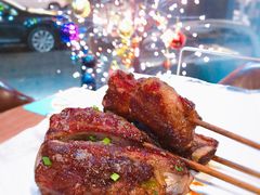 烟熏大排-陈员外正宗夹江烧烤(广福路店)