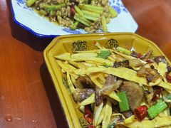 -苗湘食府(十年店)