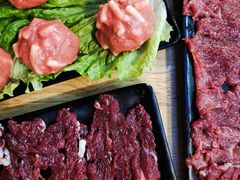 手捶牛肉丸-三头牛·潮汕牛肉生蚝火锅 (夏湾店)
