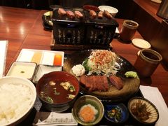 -牛かつもと村(原宿店)