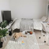 浅色系卧室